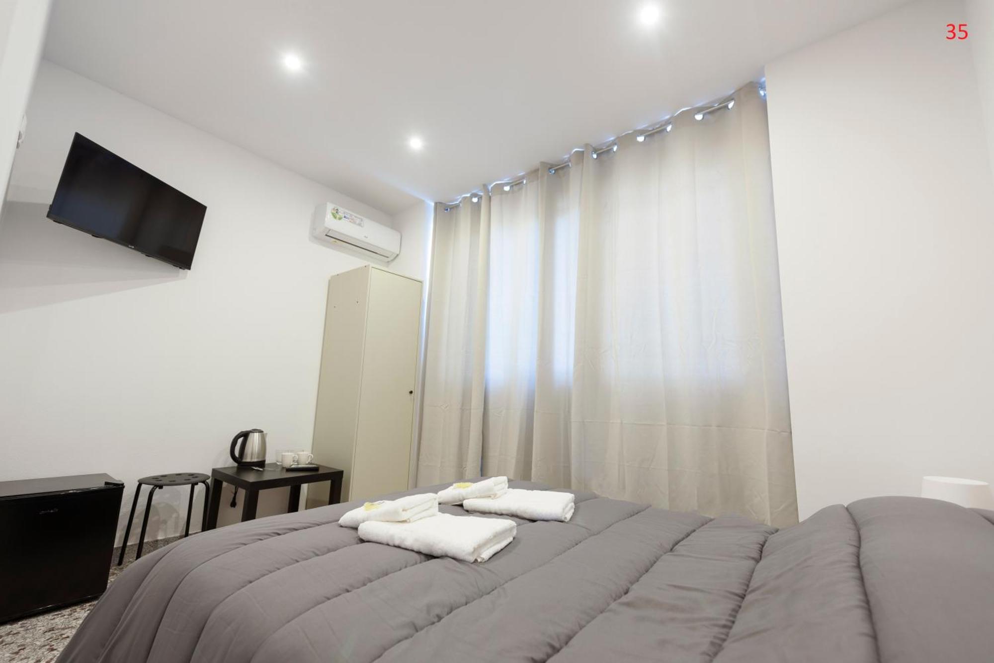 Liberal Gazi Appartement Athene Buitenkant foto