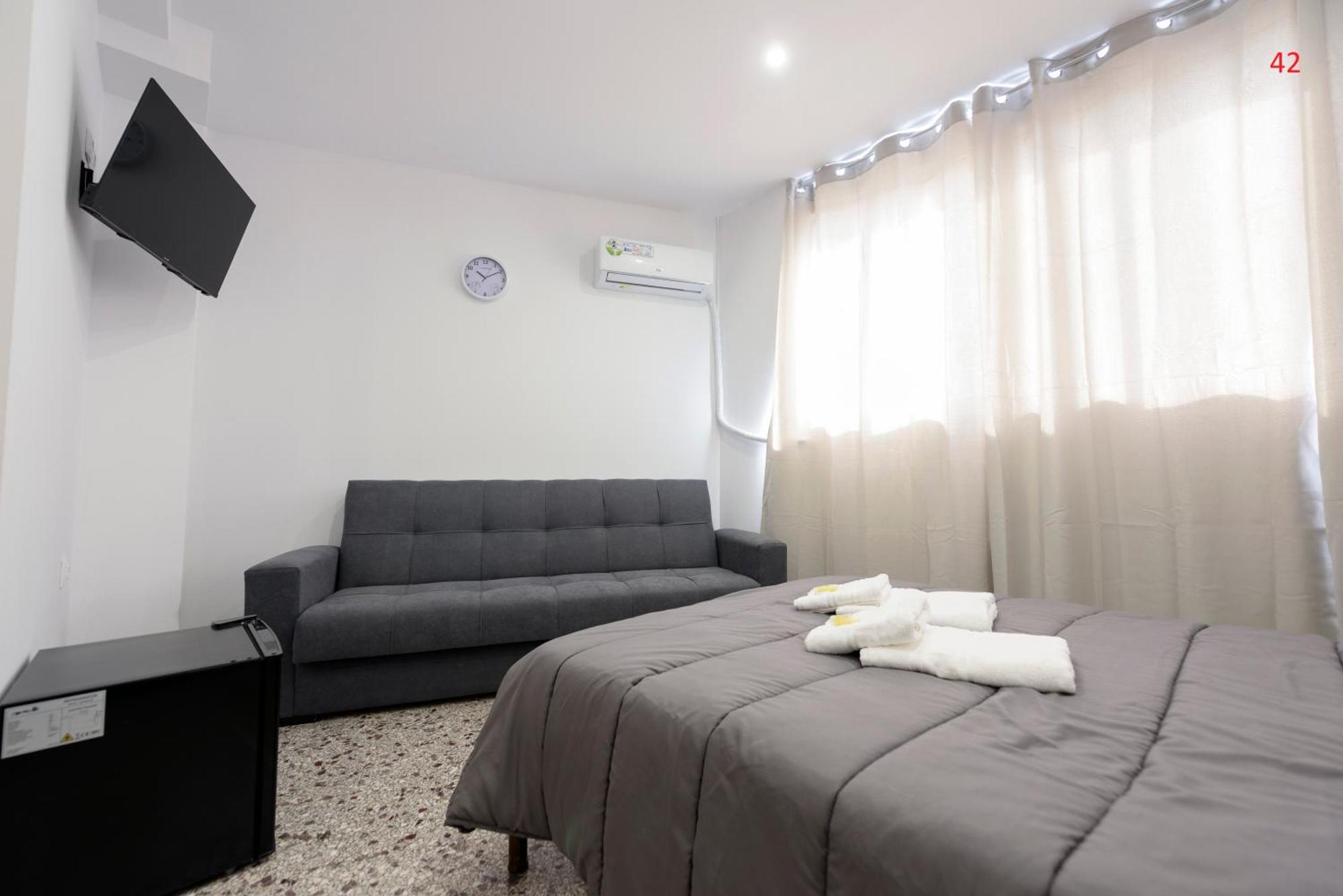 Liberal Gazi Appartement Athene Buitenkant foto