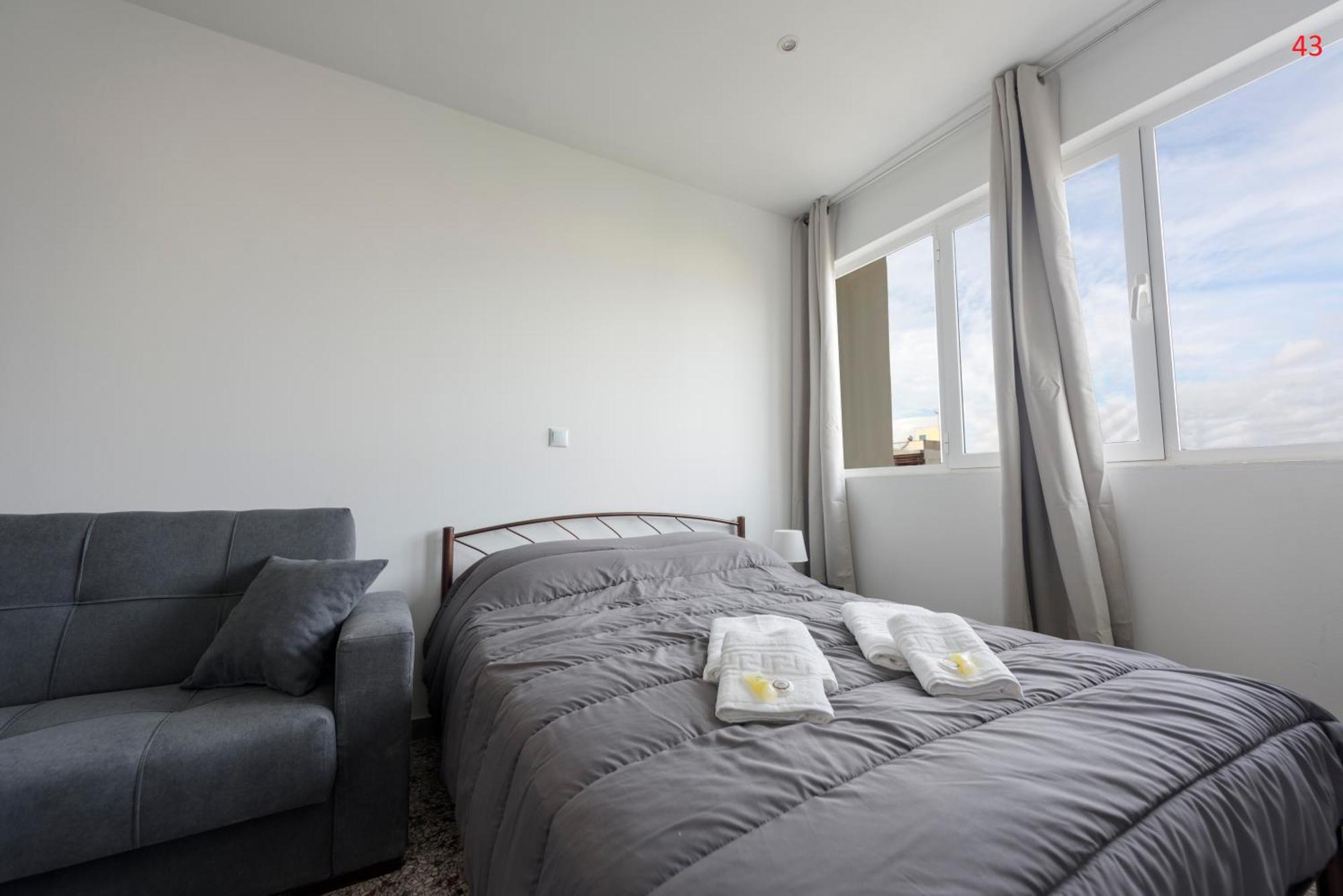 Liberal Gazi Appartement Athene Buitenkant foto