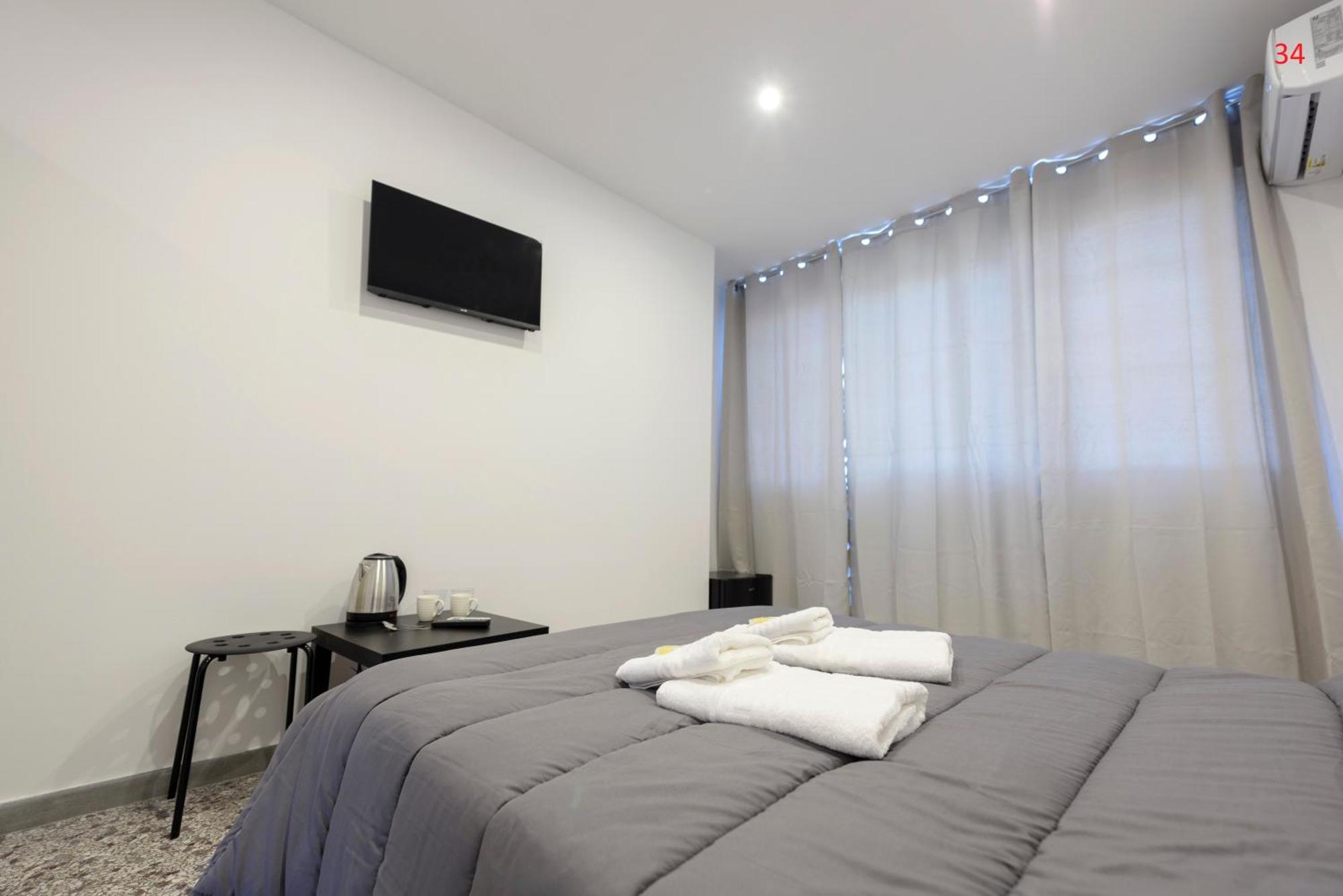 Liberal Gazi Appartement Athene Buitenkant foto