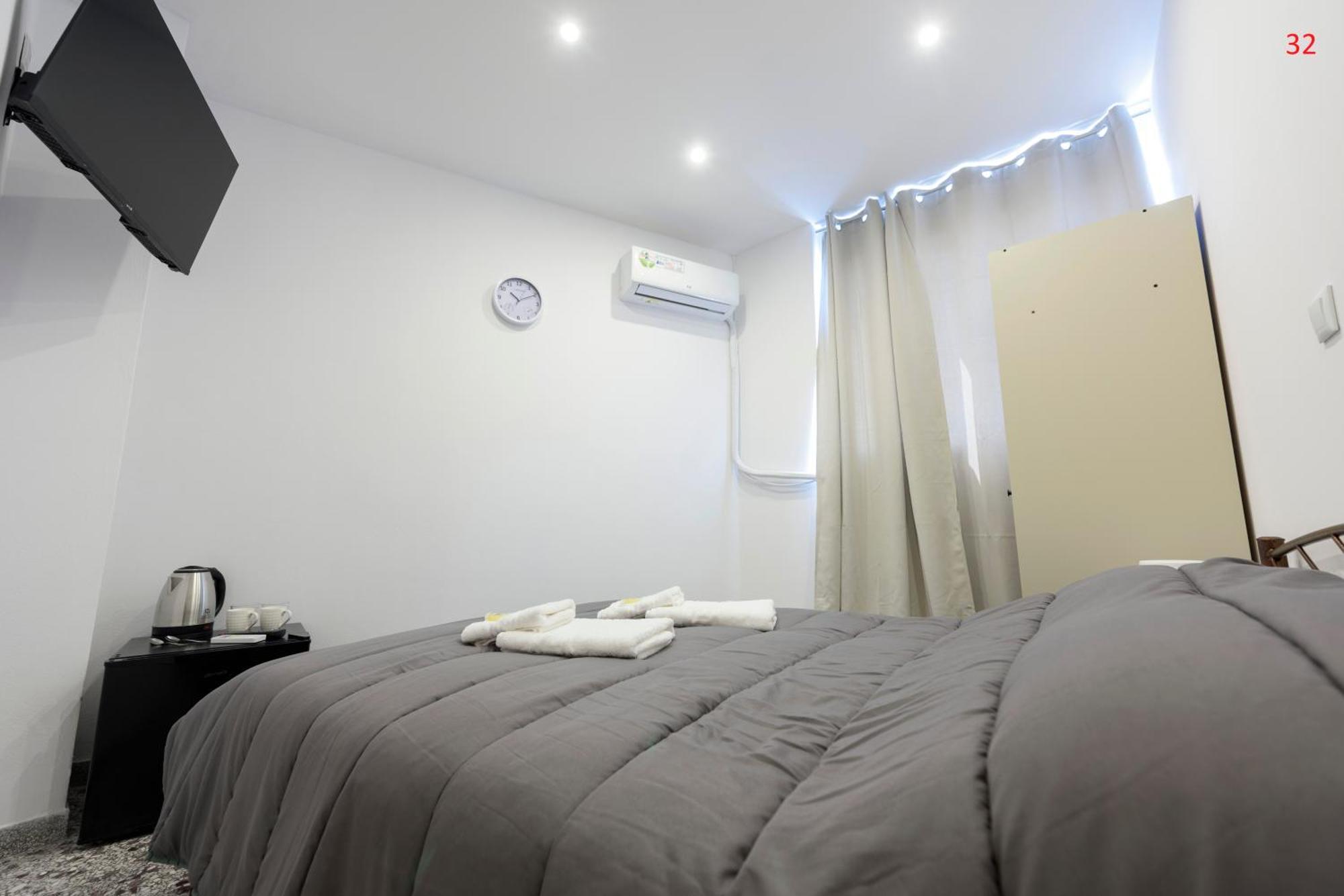 Liberal Gazi Appartement Athene Buitenkant foto