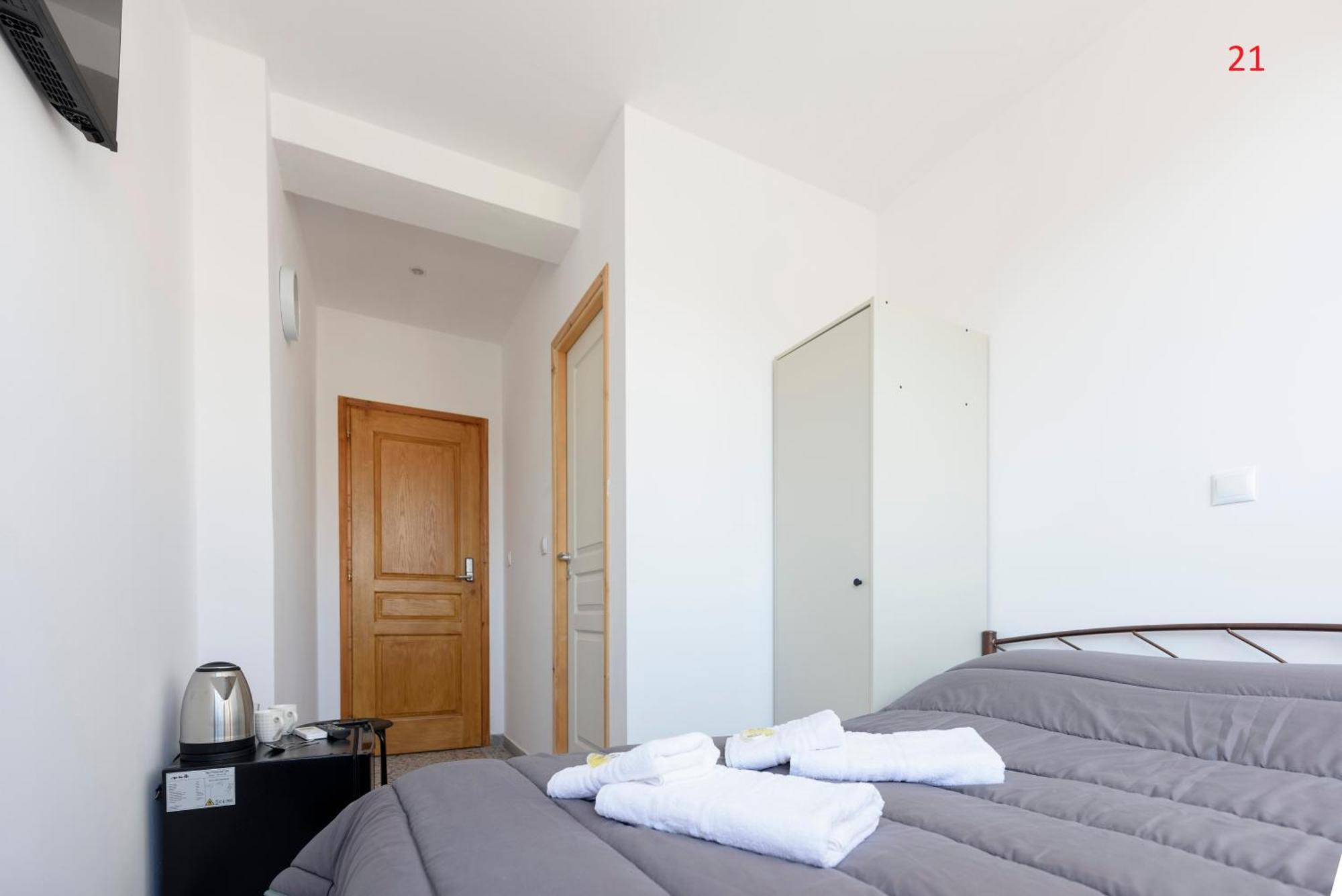 Liberal Gazi Appartement Athene Buitenkant foto