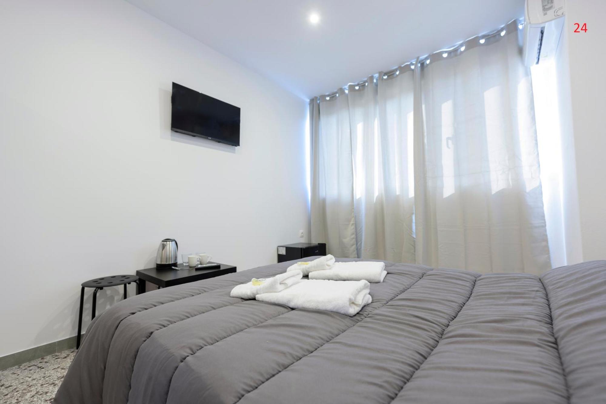 Liberal Gazi Appartement Athene Buitenkant foto